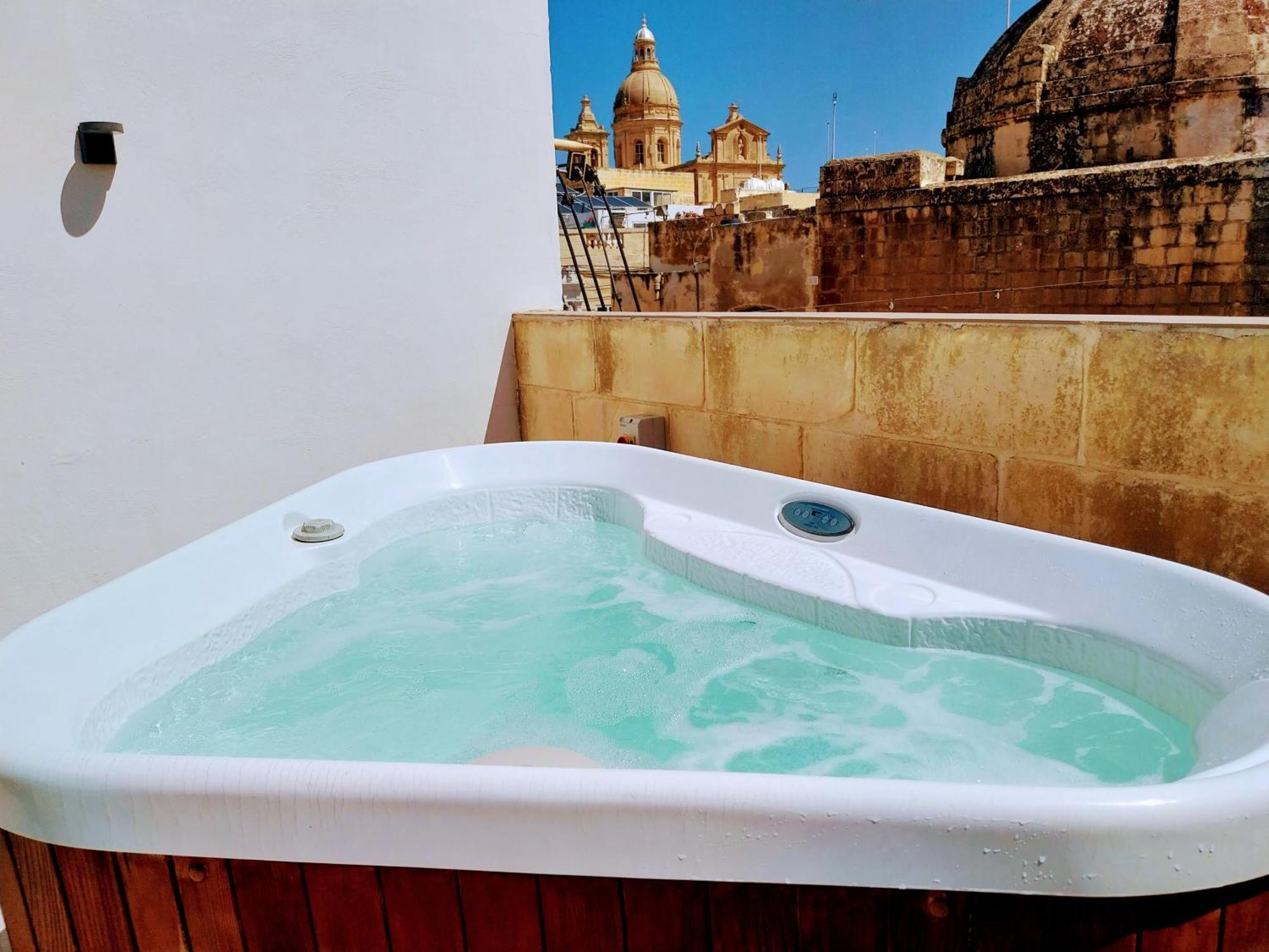 Siggiewi Pjazza Suites Boutique Hotel By Cx Collection מראה חיצוני תמונה